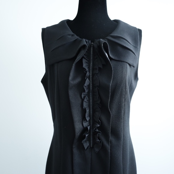 T Tahari Dresses & Skirts - T Tahari Sheath Ruffle Front Dress